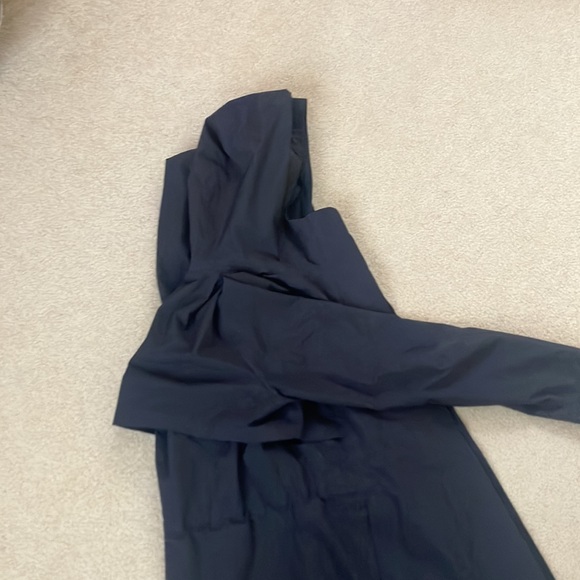 lululemon black size 6 jacket - Picture 4 of 8